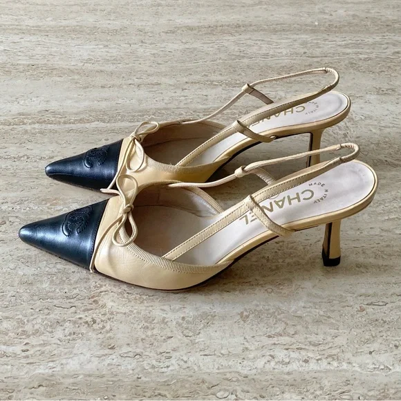 Vintage Chanel CC Bow Cap Toe Slingback Heels - Picture 4 of 10